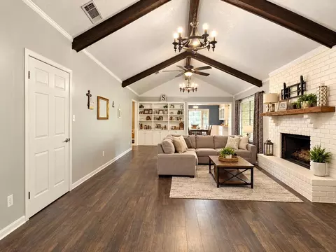 601 Apple Blossum St, Woodville, TX 75979