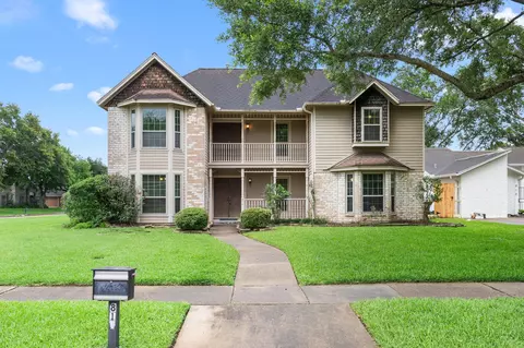 814 Palm Grove Cir, Sugar Land, TX 77498