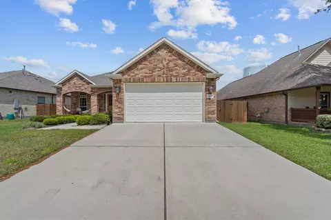 1302 Lake Mija Ct, Seabrook, TX 77586