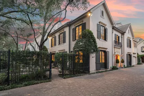 5012 Tangle Ln, Houston, TX 77056