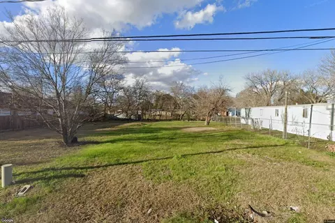 1310 Preston St, Richmond, TX 77469