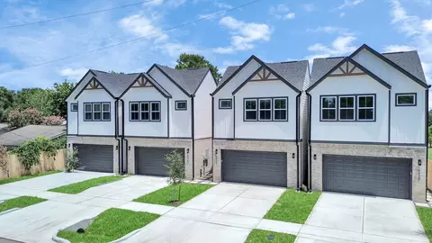 9433 Arledge St, Houston, TX 77075
