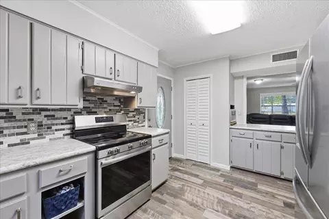 Kitchen - 11065 Interstate 10 E, Orange, TX 77630 photo 3 of 3