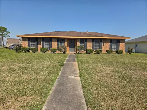 2185 Cashmere Ave, Port Arthur, TX 77640