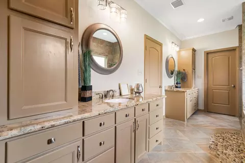 Bath - 14742 Cypress Dr, Conroe, TX 77302 photo 1 of 6