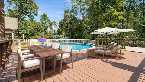 Exterior - 14742 Cypress Dr, Conroe, TX 77302 photo 2 of 5