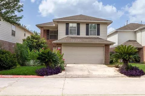 8226 Gold Tee Dr, Houston, TX 77036