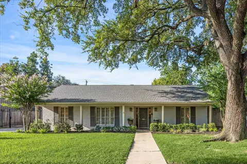 7910 Pagewood Ln, Houston, TX 77063