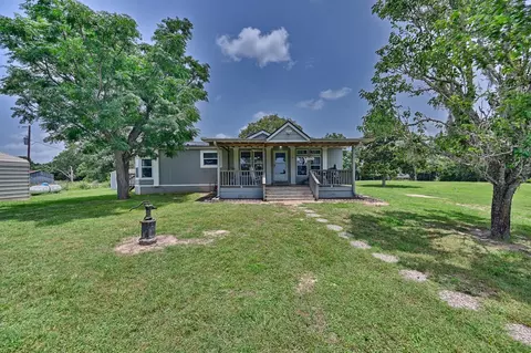 3844 Highway 36 N, Bellville, TX 77418