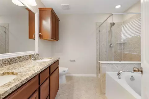 Bath - 7130 Edwanna Ln, Spring, TX 77389 photo 1 of 3
