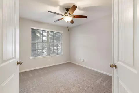 Bedroom - 7130 Edwanna Ln, Spring, TX 77389 photo 1 of 5