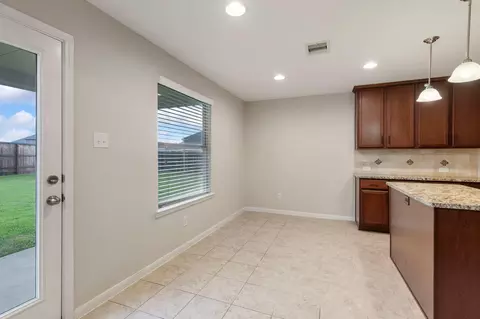 Entry Way - 7130 Edwanna Ln, Spring, TX 77389 photo 3 of 5