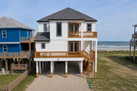 7974 Blue Water Hwy #CR257, Freeport, TX 77541