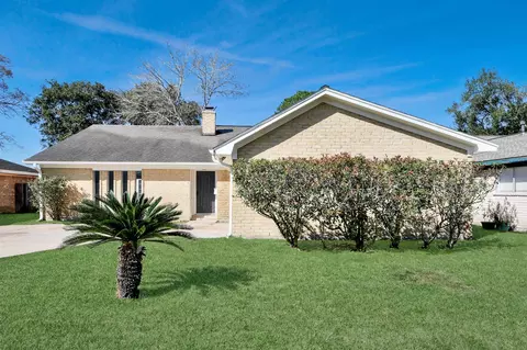 9114 Spellman Rd, Houston, TX 77031