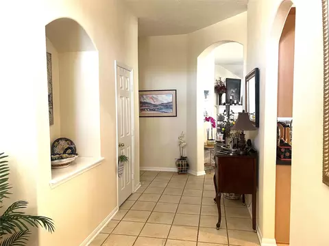 12106 Cyprus Fld, Houston, TX 77070