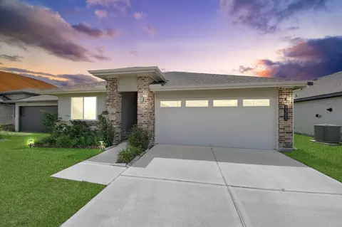 7311 Lakeway Bluff Ln, Richmond, TX 77407