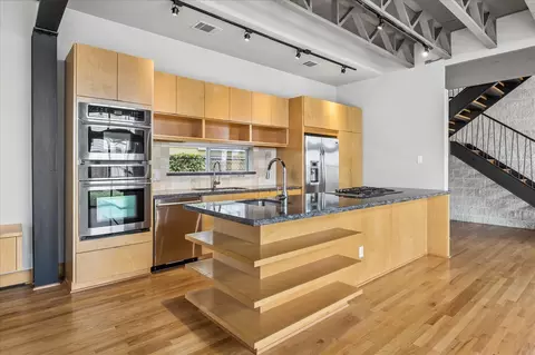 4232 Law St, Houston, TX 77005