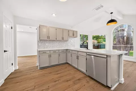 Kitchen - 2231 Rolling Glen Dr, Spring, TX 77373 photo 3 of 4