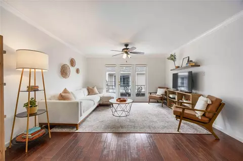 2230 S Piney Point Rd #206, Houston, TX 77063