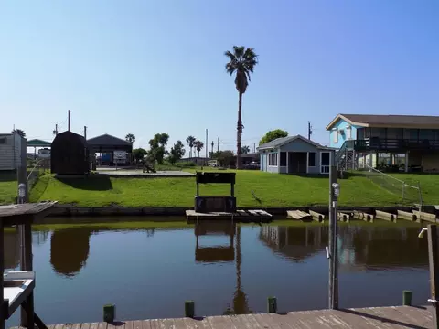 3539 County Road 202, Sargent, TX 77414