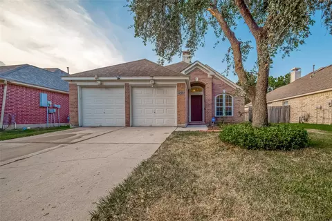 25910 Palmdale Estate Dr, Richmond, TX 77406