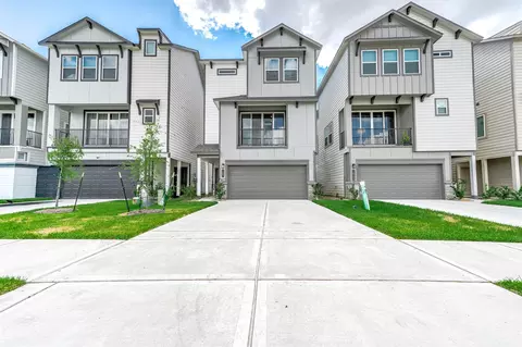 14970 Eagle Feather Dr, Houston, TX 77090