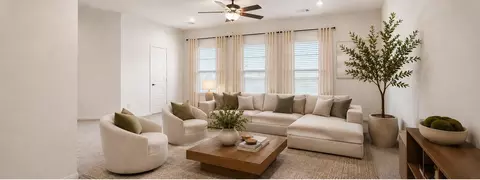 Living - 14970 Eagle Feather Dr, Houston, TX 77090 photo 5 of 6