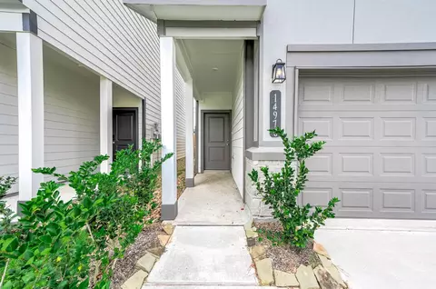 Entry Way - 14970 Eagle Feather Dr, Houston, TX 77090 photo 1 of 3