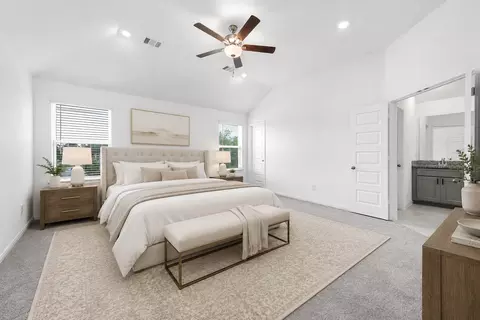 Bedroom - 14970 Eagle Feather Dr, Houston, TX 77090 photo 4 of 8