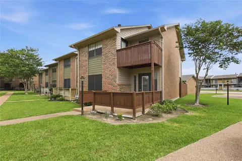 2400 Longmire Dr #105, College Station, TX 77845