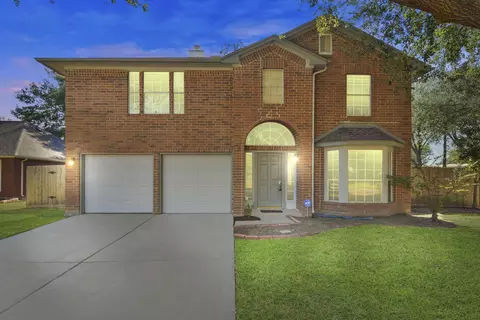 4911 Silver Fox Dr, Houston, TX 77066