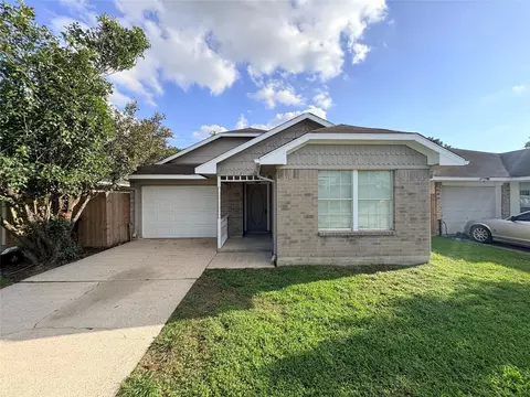 9231 Waving Fields Dr, Houston, TX 77064