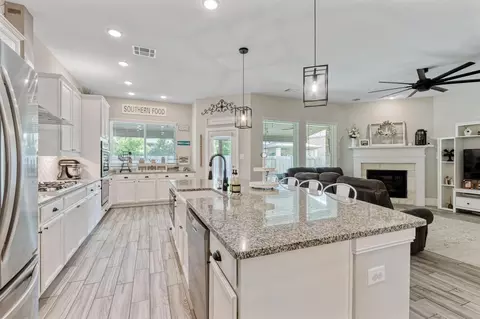 Kitchen - 31026 Fairfield Maple Trl, Spring, TX 77386 photo 3 of 4