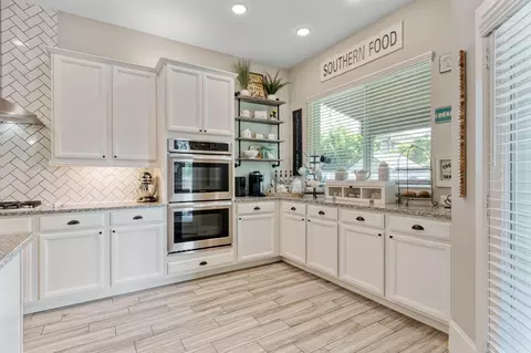 Kitchen - 31026 Fairfield Maple Trl, Spring, TX 77386 photo 2 of 4