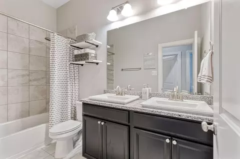 Bath - 31026 Fairfield Maple Trl, Spring, TX 77386 photo 3 of 5