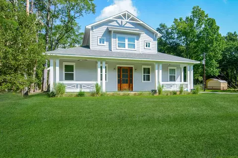 212 Osage Dr, Montgomery, TX 77316