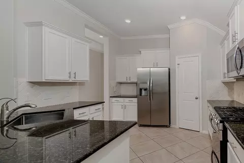 Kitchen - 3521 Brian Vly, Spring, TX 77386 photo 2 of 4