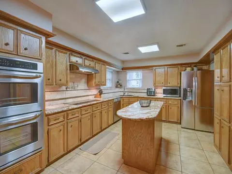 5502 Ashmere Ln, Spring, TX 77379 photo 1
