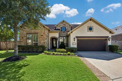 13722 Llano Lake Ct, Houston, TX 77059