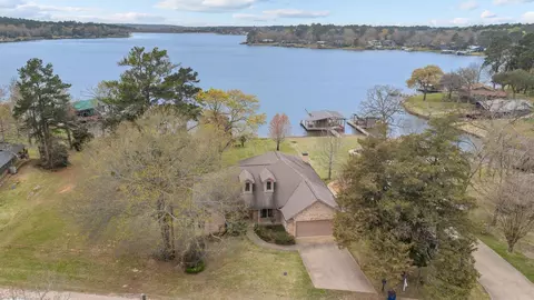 341 Lakeview Dr, Grapeland, TX 75844