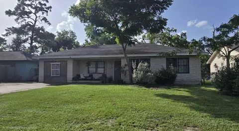 7317 Boggess Rd, Houston, TX 77016