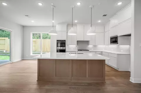 Kitchen - 208 Lilac Tree Ct, Willis, TX 77318 photo 1 of 3