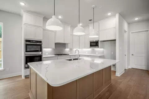 Kitchen - 208 Lilac Tree Ct, Willis, TX 77318 photo 3 of 3