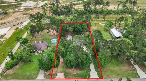 View/Area - 18005 Cindy Ln, Conroe, TX 77302 photo 1 of 5