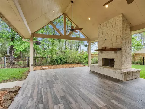 Exterior - 18005 Cindy Ln, Conroe, TX 77302 photo 3 of 5