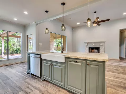 Kitchen - 18005 Cindy Ln, Conroe, TX 77302 photo 7 of 7
