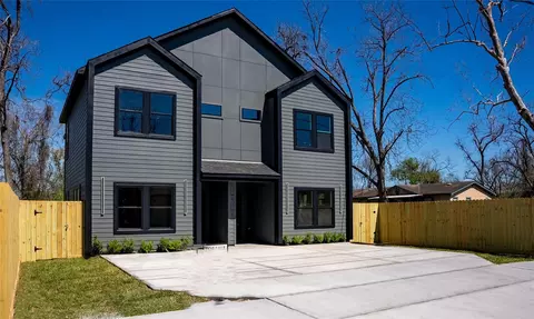 1010 Calvin Ave, Houston, TX 77088