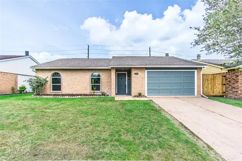 318 Willoughby Dr, Richmond, TX 77469