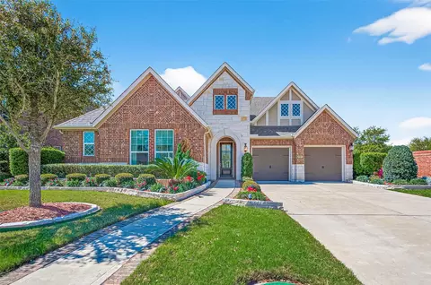 51 Scepter Rdg, Sugar Land, TX 77498