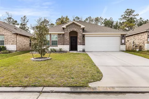 2286 Strong Horse Dr, Conroe, TX 77301